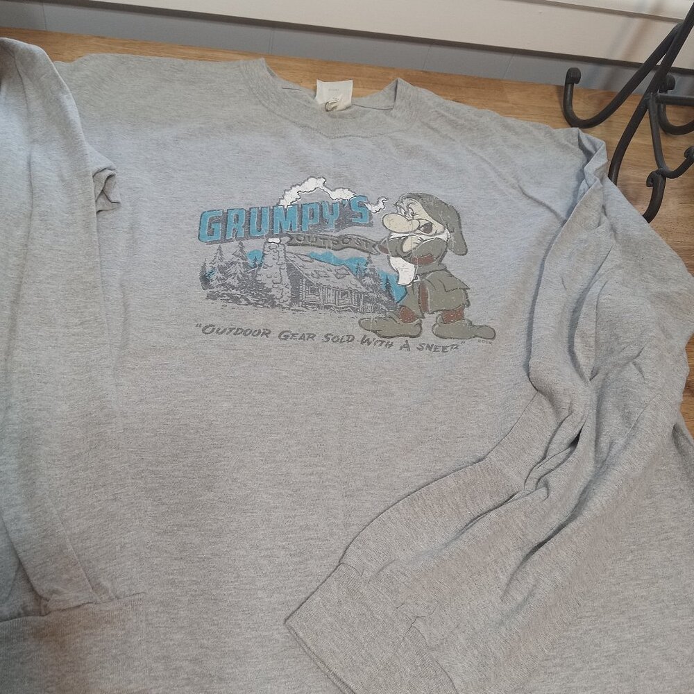 Disney Store Exclusive Grumpys Outpost Gray Long Sleeve T shirt size Xl Adult T1